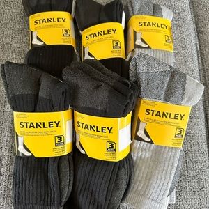 Mens Socks. New-18 pairs.